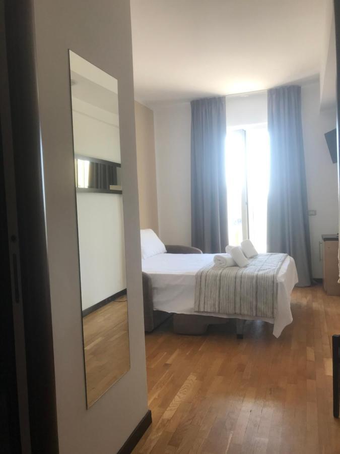 Hotel Royal Сан-Бенедетто-дель-Тронто Екстер'єр фото