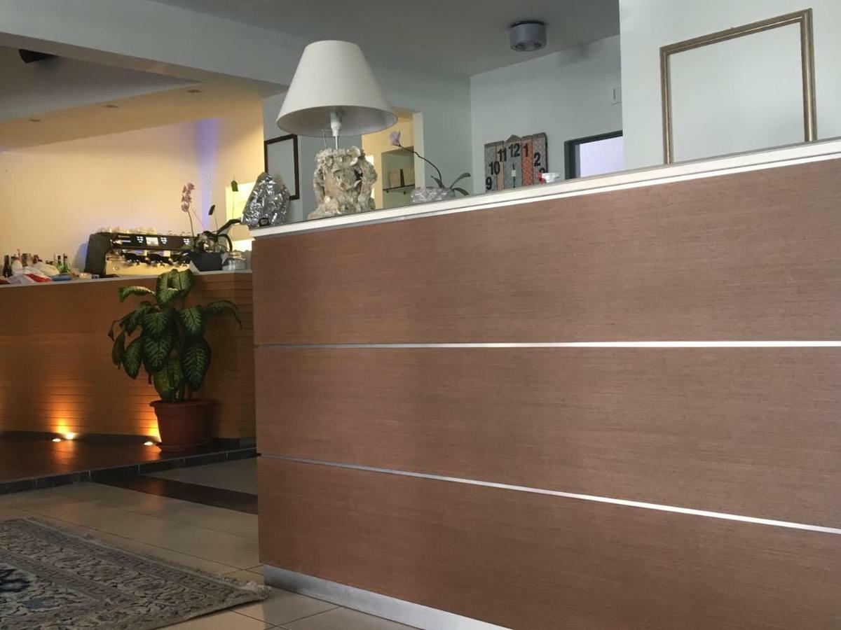Hotel Royal Сан-Бенедетто-дель-Тронто Екстер'єр фото